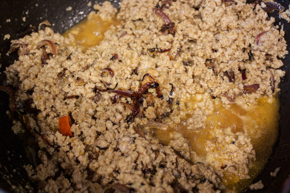 Adding water to chicken keema 